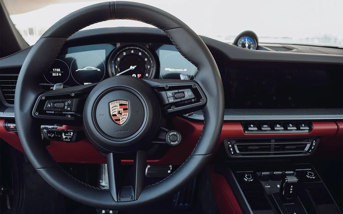 PORSCHE 911S - image 7