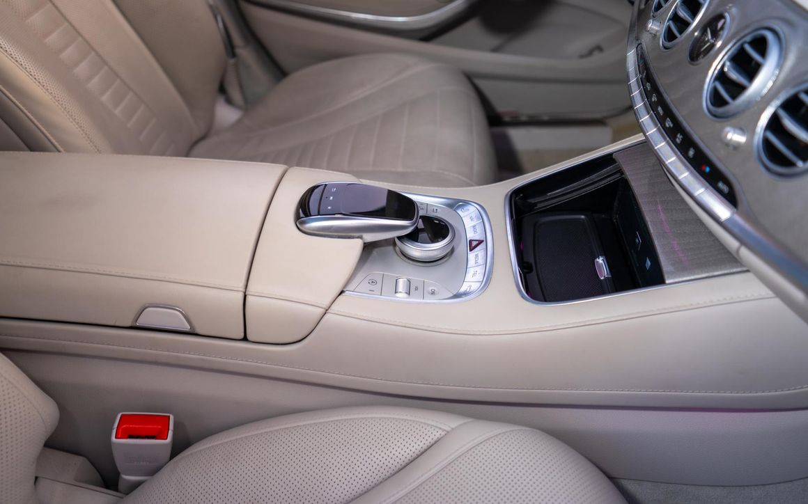 Mercedes S550 - image 26