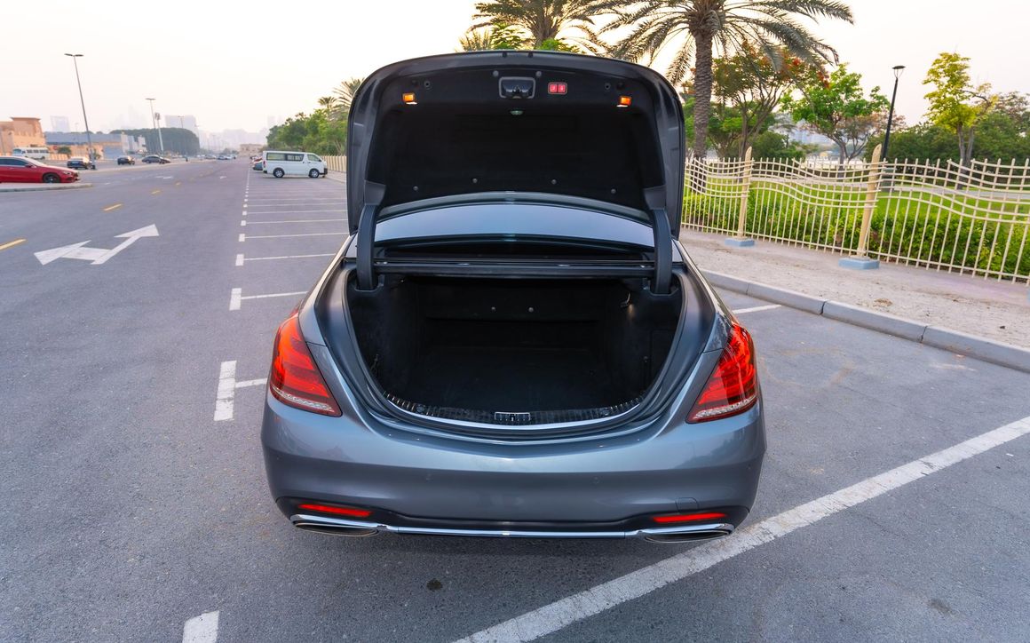 Mercedes S550 - image 11