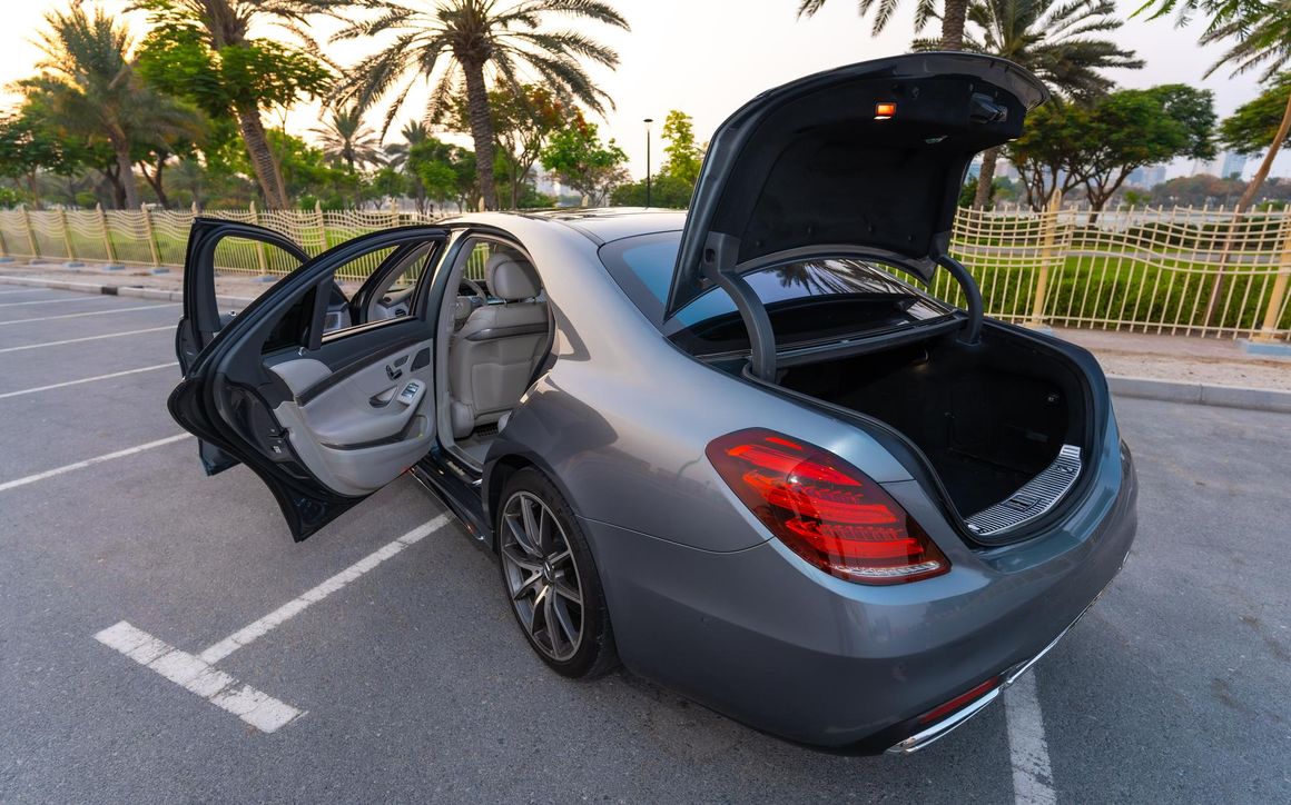 Mercedes S550 - image 10