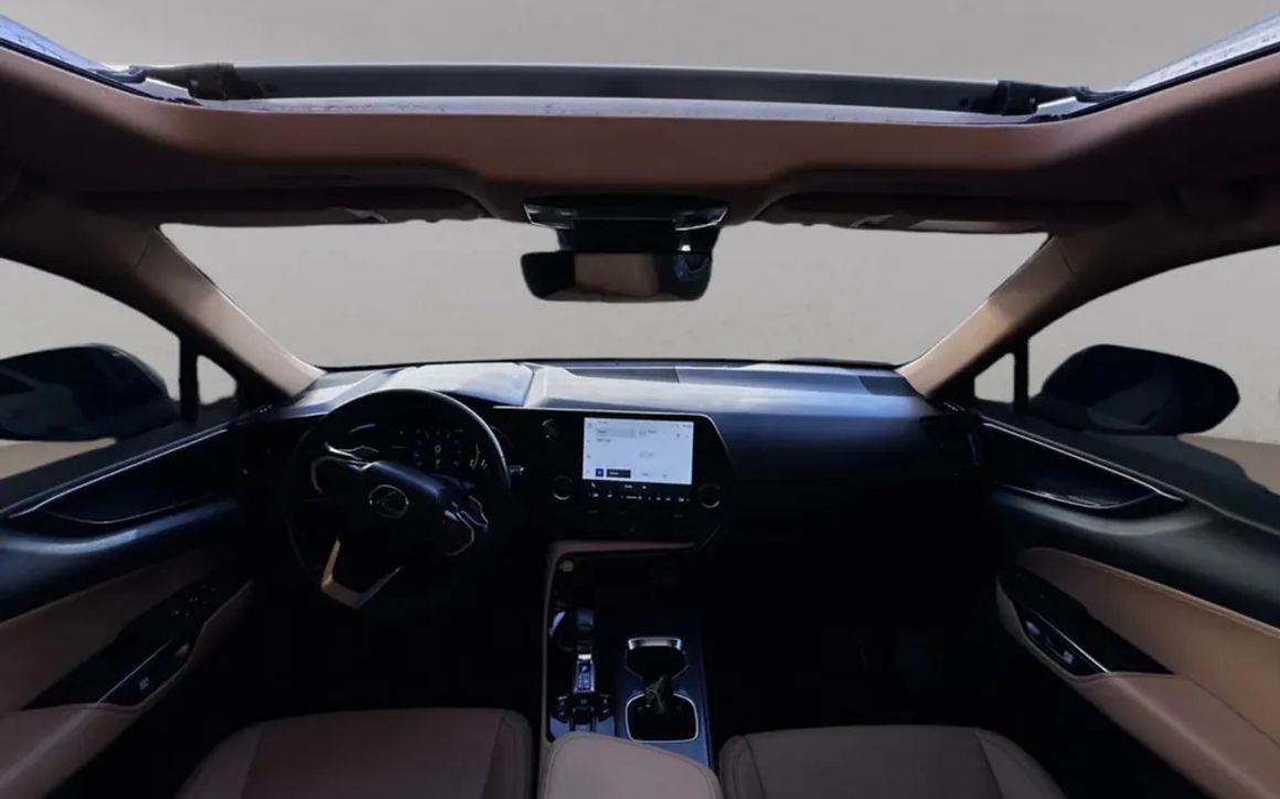 Lexus NX350 - image 6