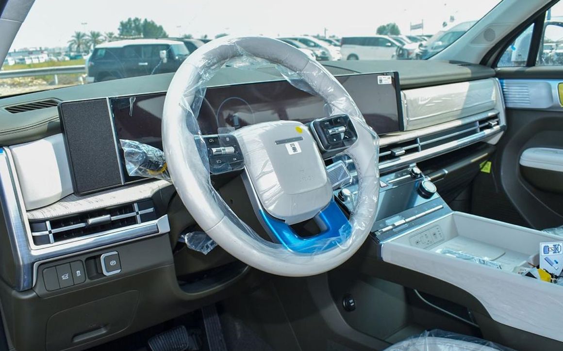 Hyundai Santa Fe - image 5