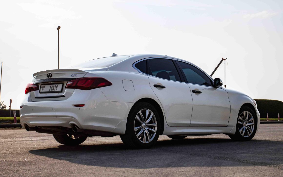 INFINITI Q70 - image 5