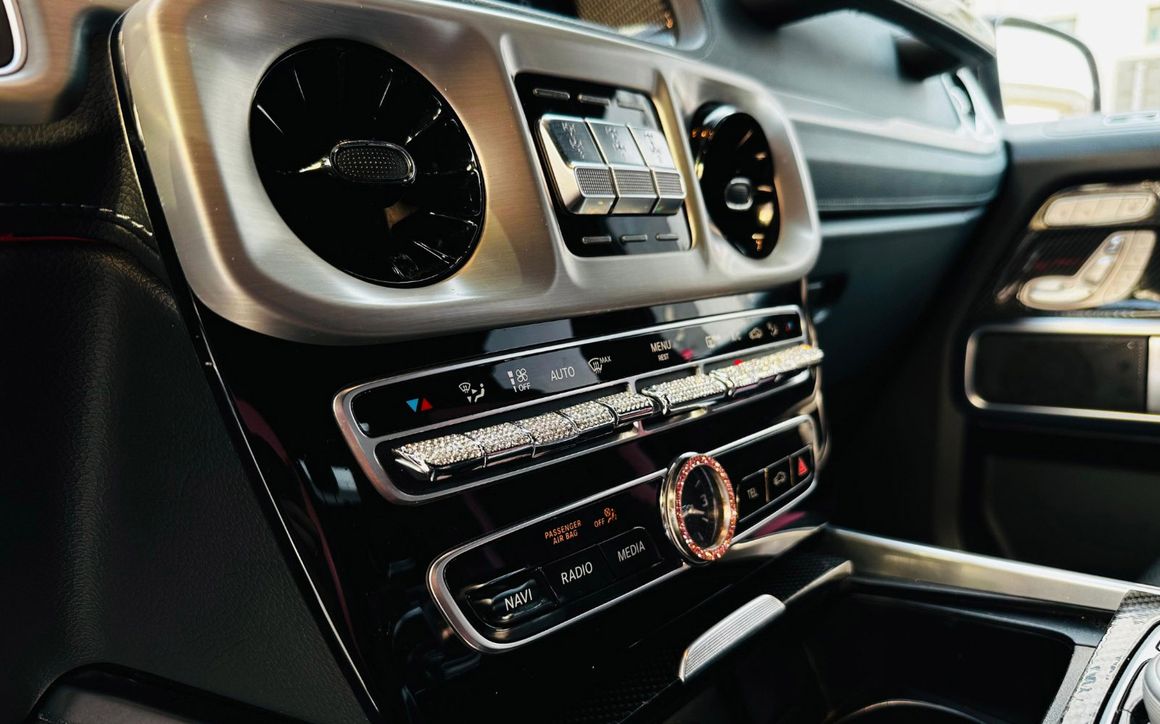 MERCEDES G500 - image 10