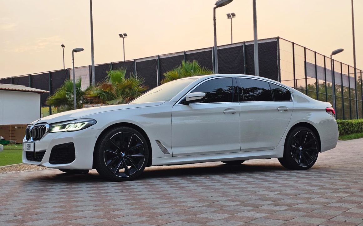 BMW 520 I - image 1