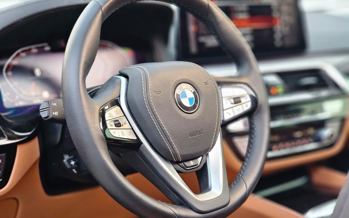 BMW 520 I - image 11