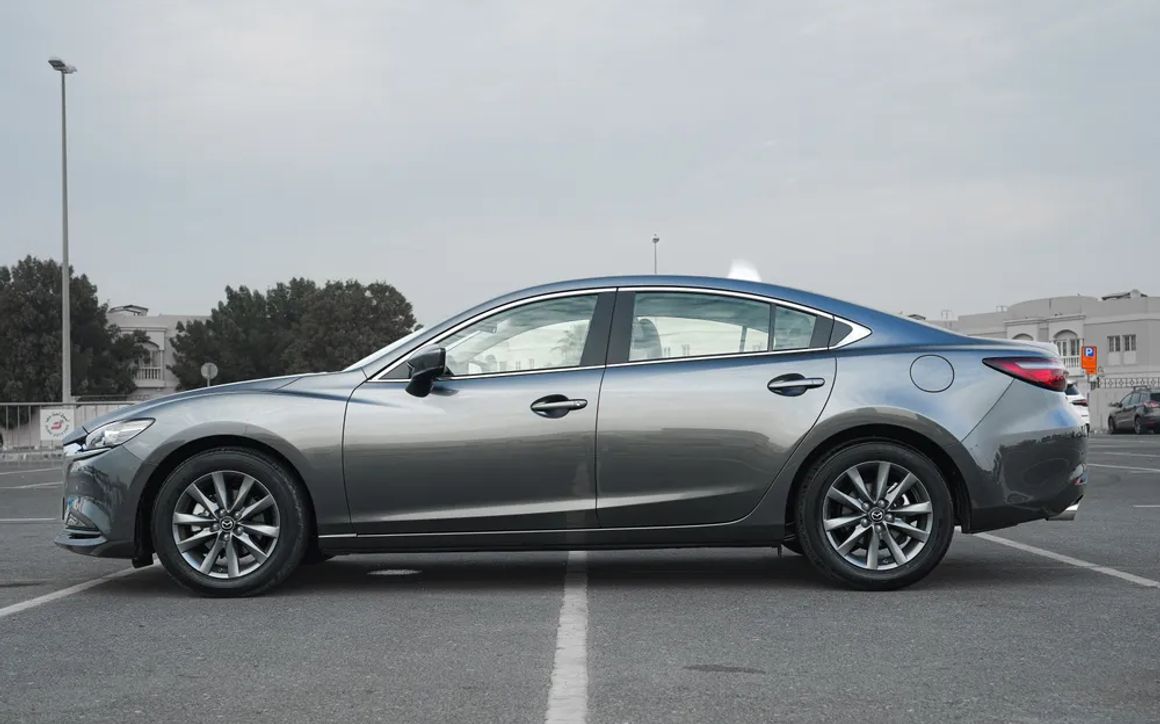 MAZDA 6 - image 2