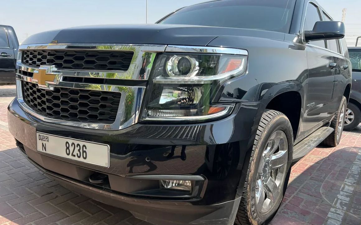 CHEVROLET Tahoe - image 1
