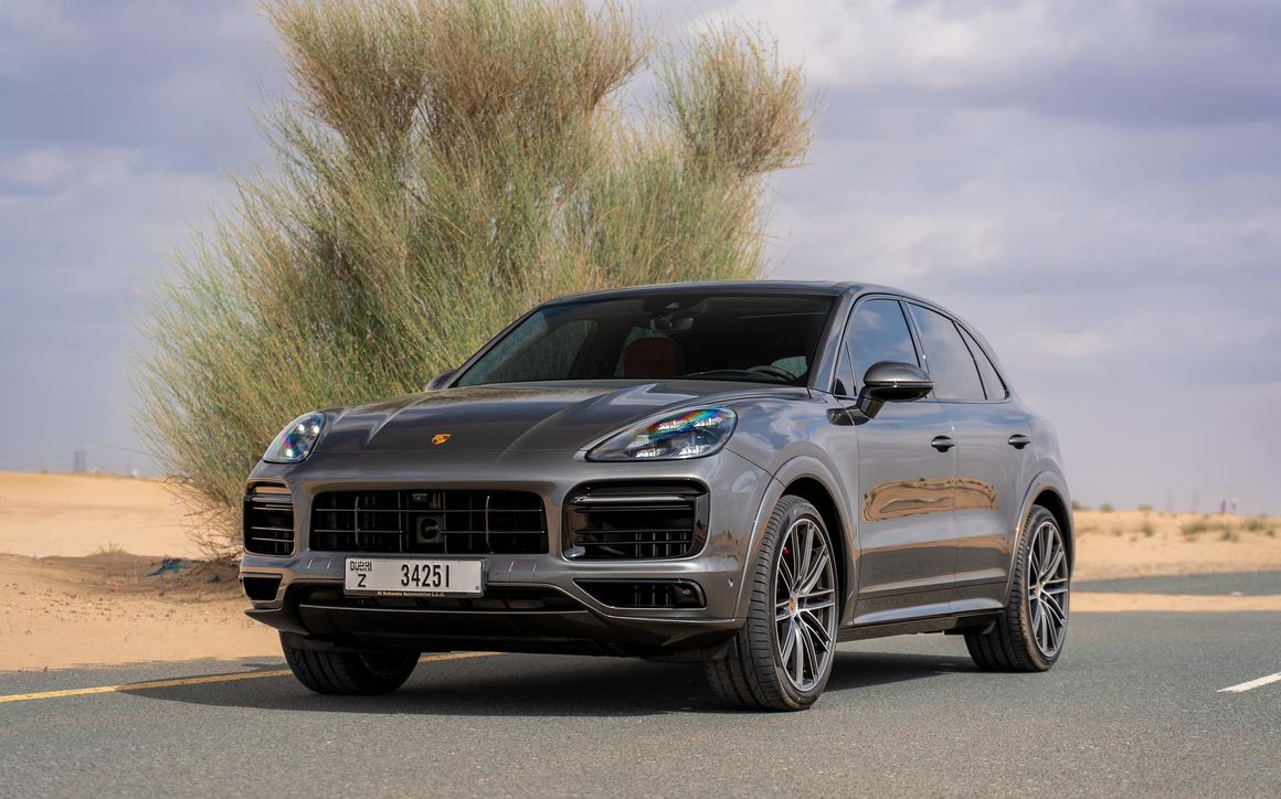 Porsche Cayenne GTS - image 1