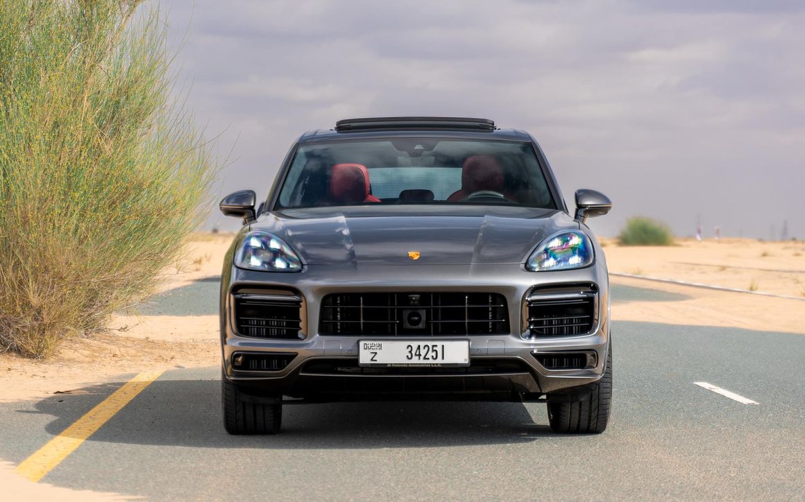 Porsche Cayenne GTS - image 2