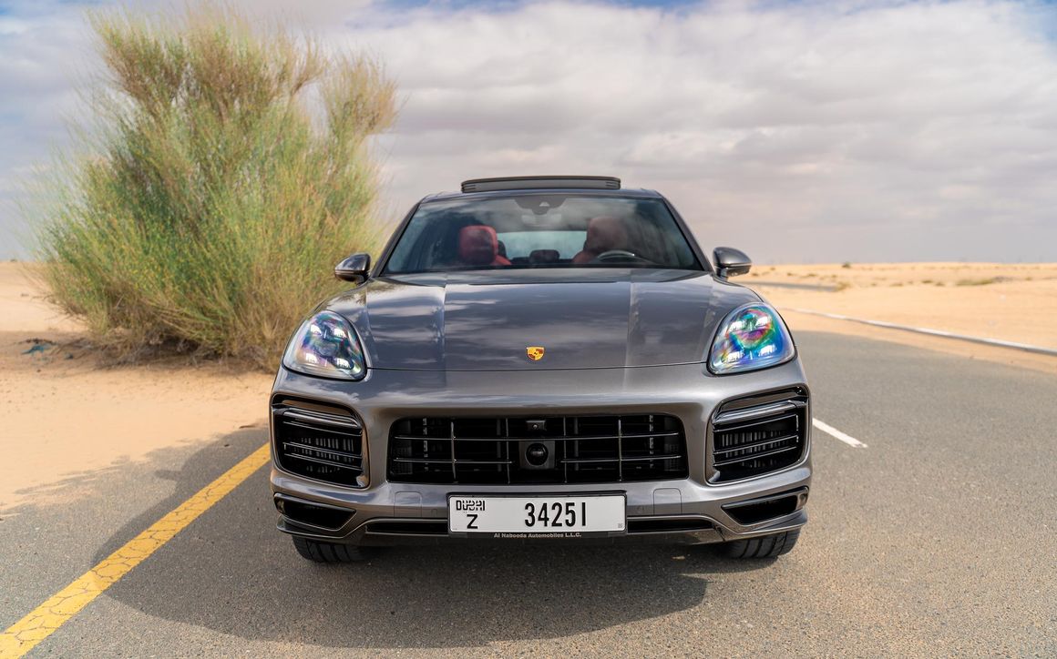 Porsche Cayenne GTS - image 7