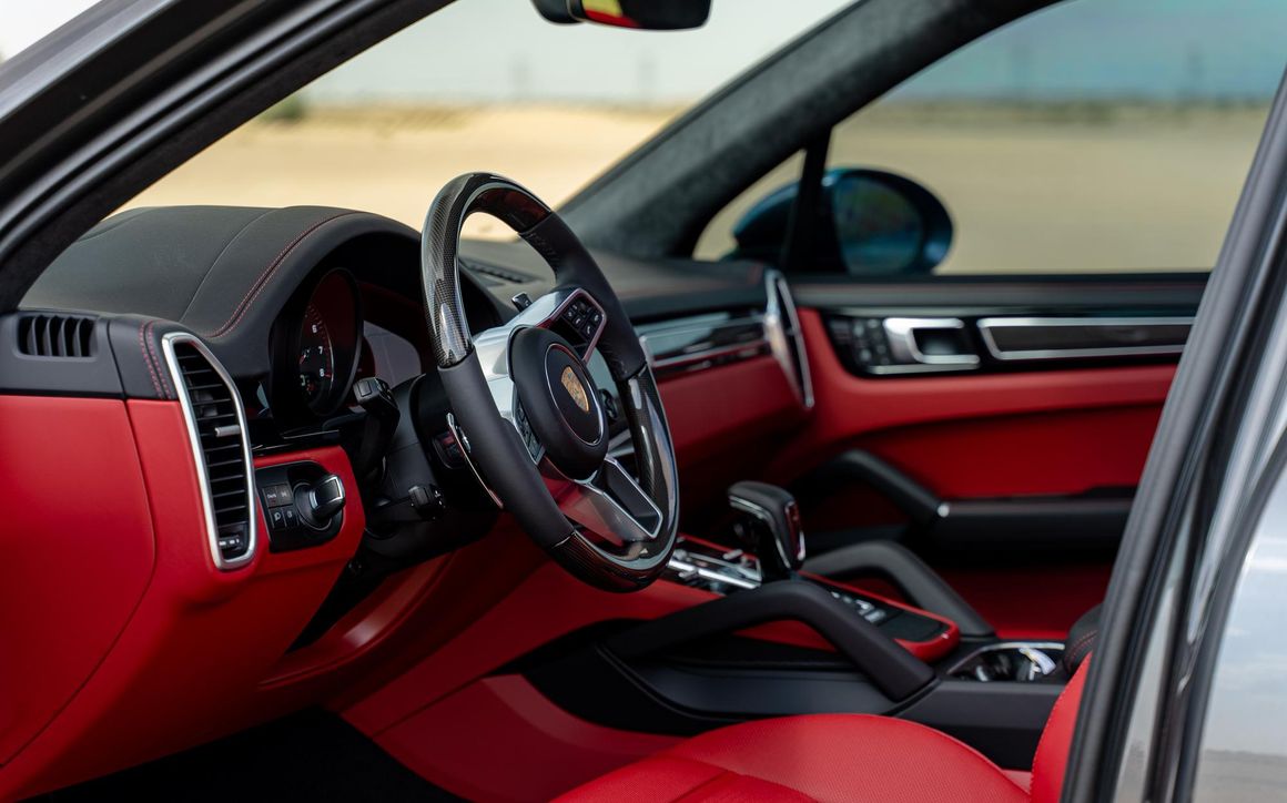 Porsche Cayenne GTS - image 13
