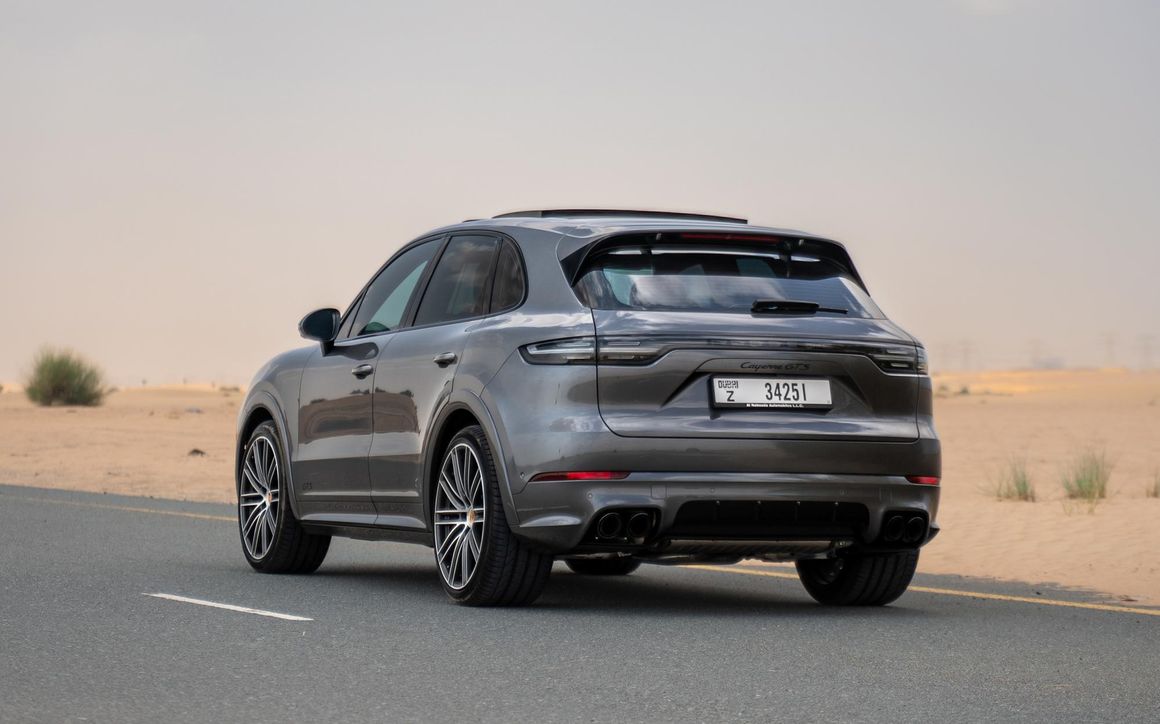 Porsche Cayenne GTS - image 8