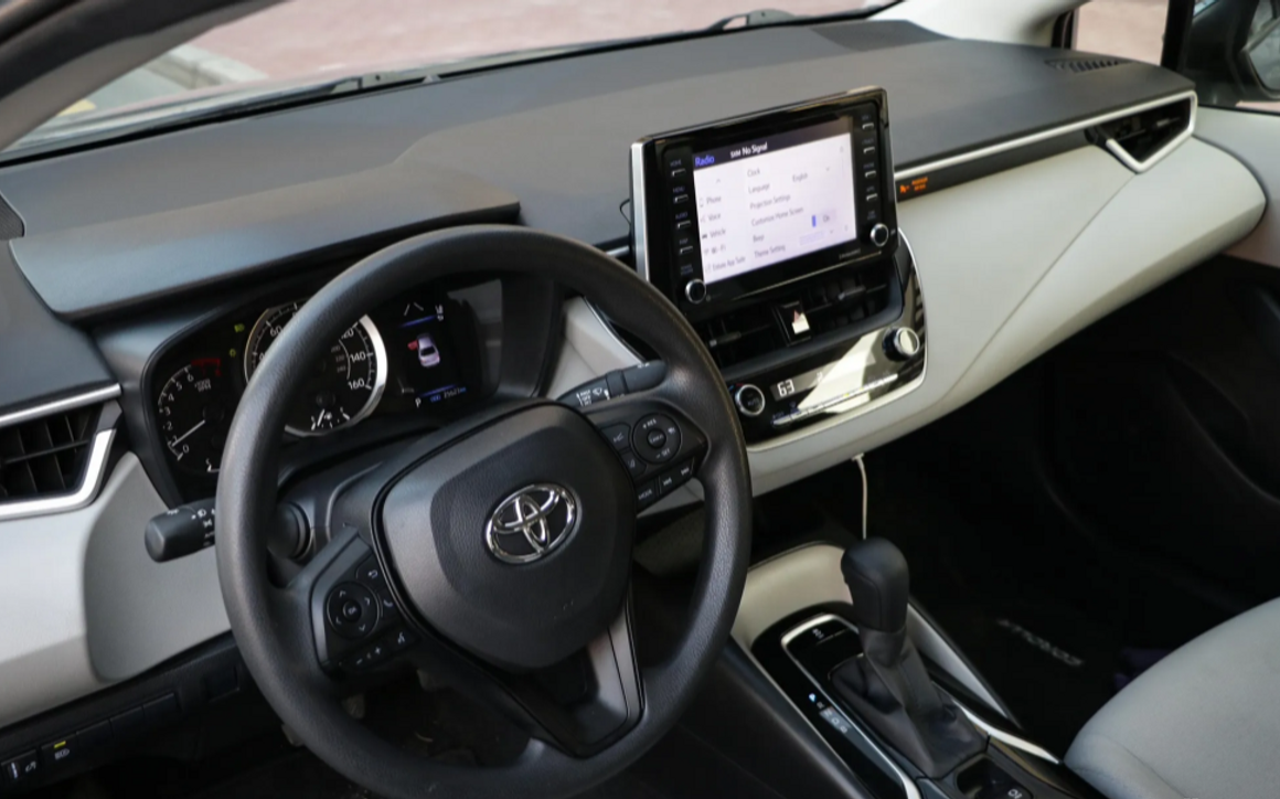 Toyota Corolla - image 4