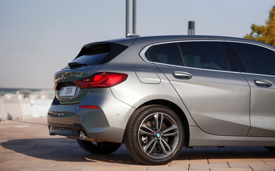 BMW 120i - image 4