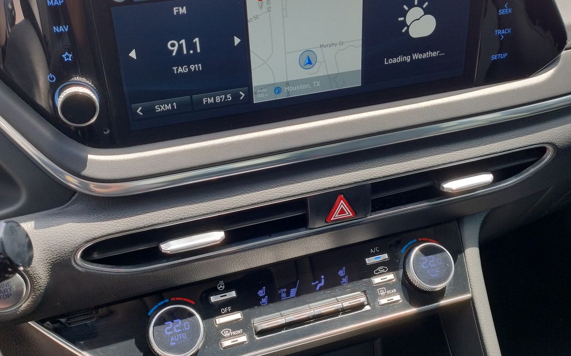 Hyundai Sonata Limited - image 5