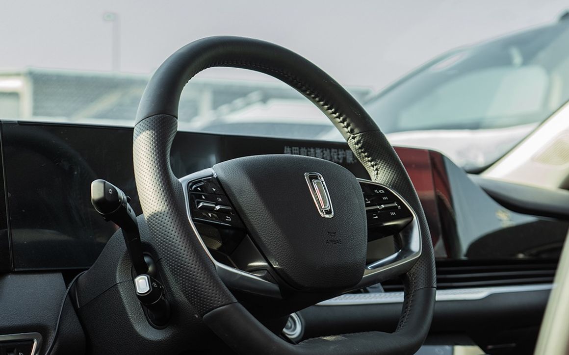 Bestune B70S - image 4