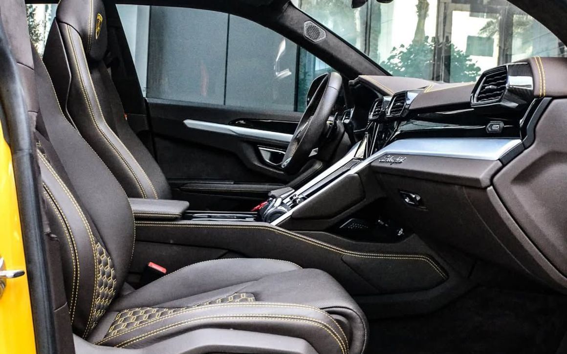 LAMBORGHINI URUS - image 7