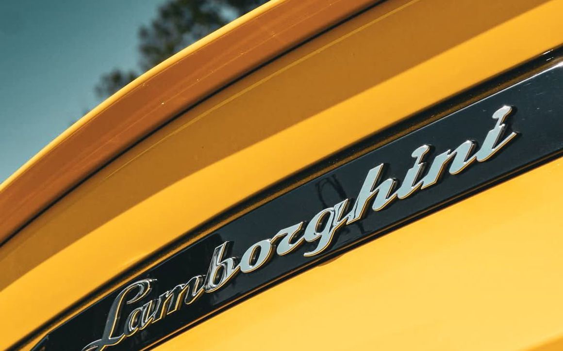 LAMBORGHINI URUS - image 4