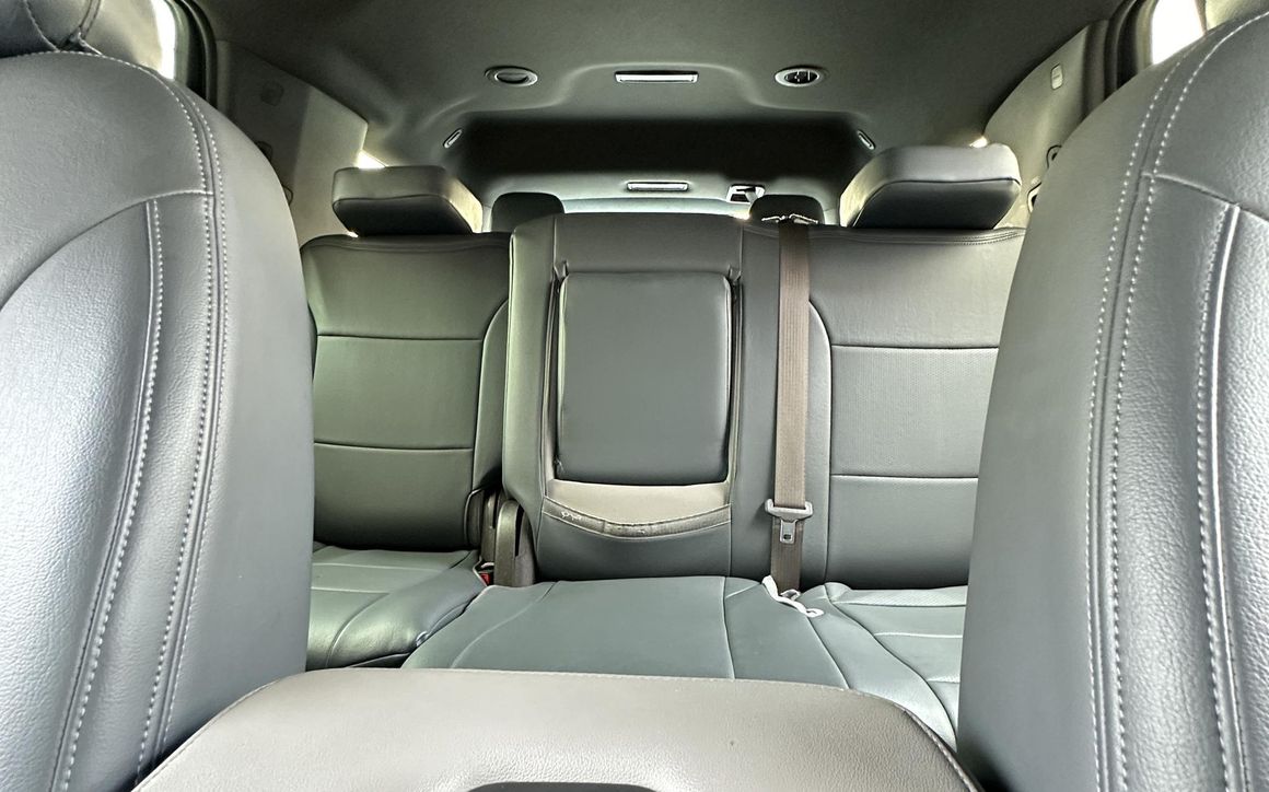 CHEVROLET TAHOE - image 5