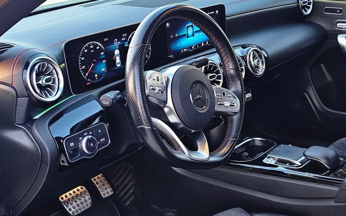 Mercedes CLA250 AMG - image 9