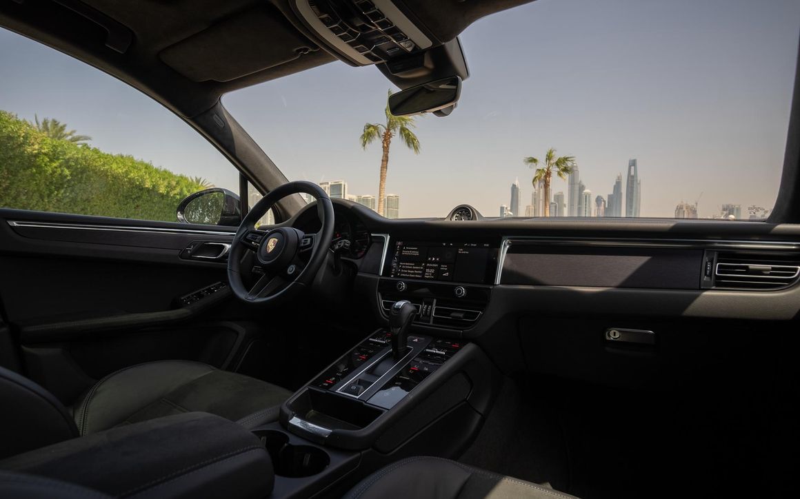 Porsche Macan GTS - image 7