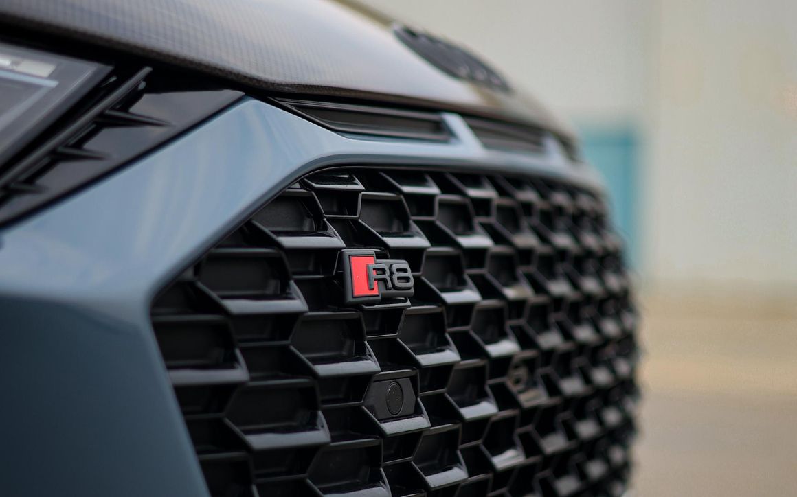 Audi R8 Sport V10 Blue - image 12