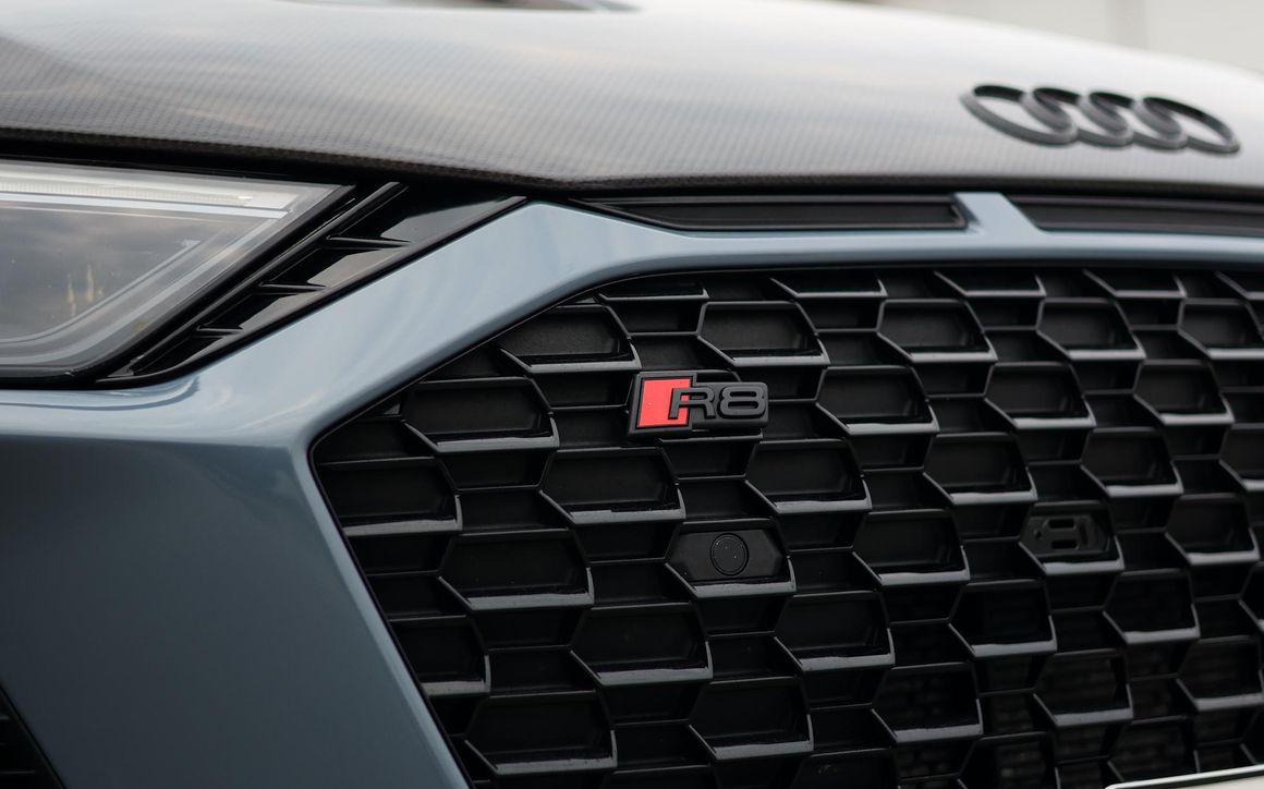 Audi R8 Sport V10 Blue - image 13