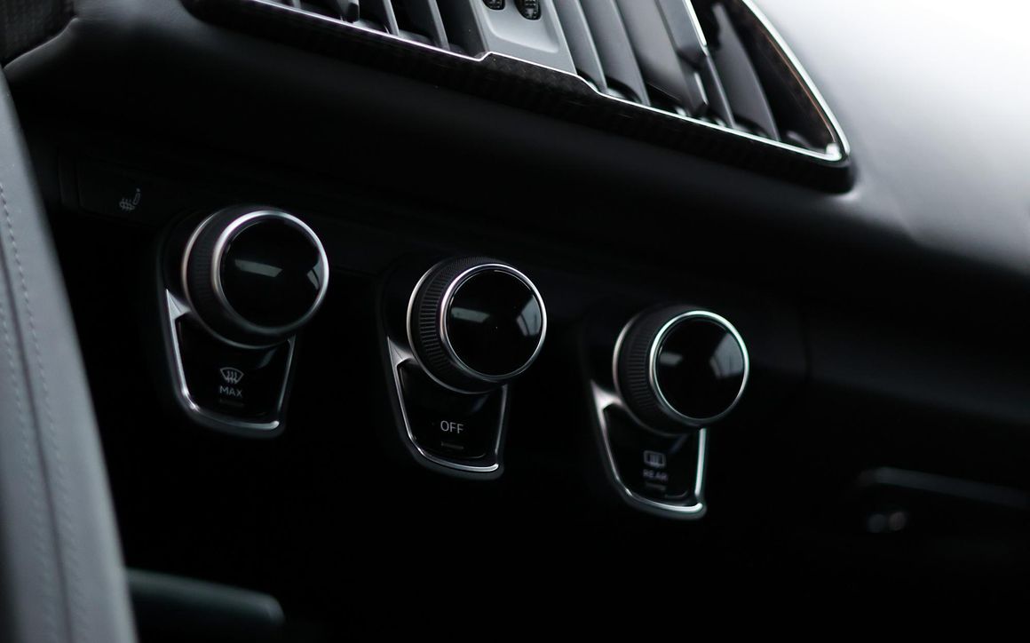 Audi R8 Sport V10 Blue - image 22