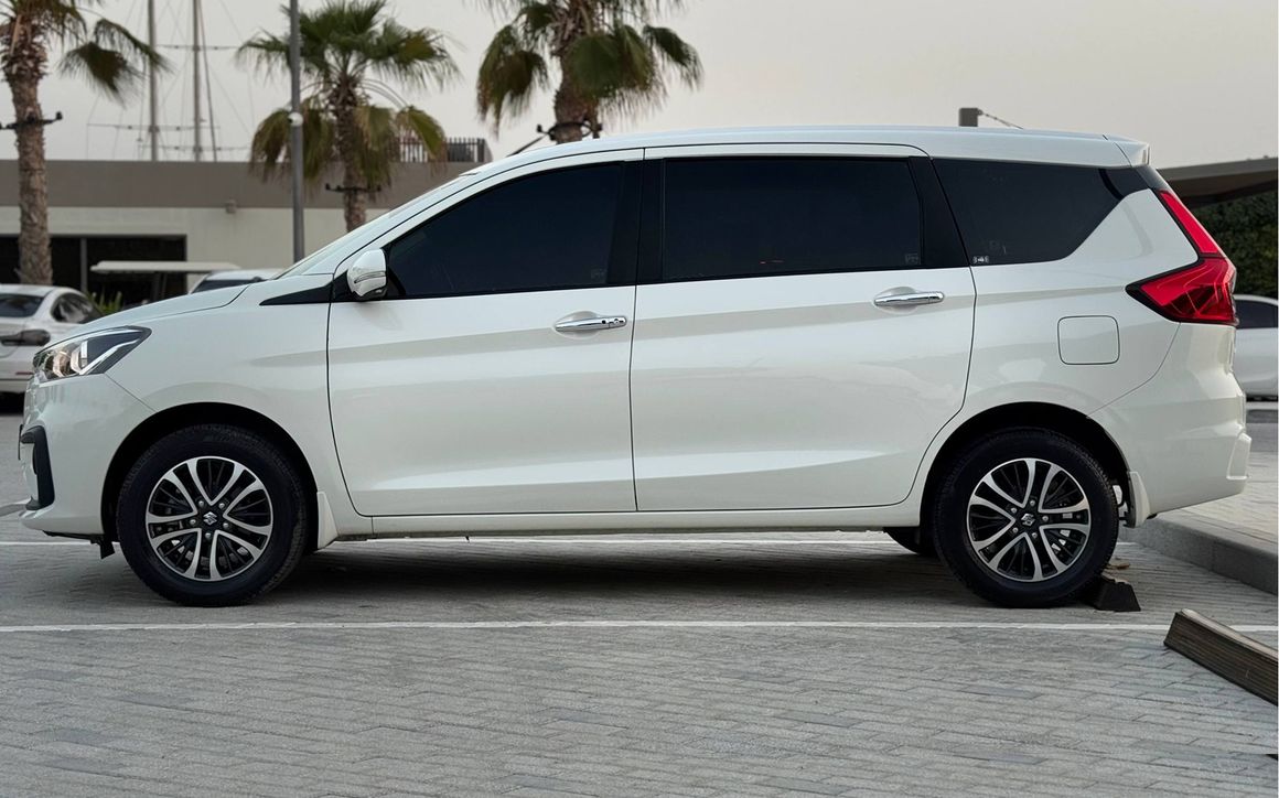 Suzuki Ertiga - image 2