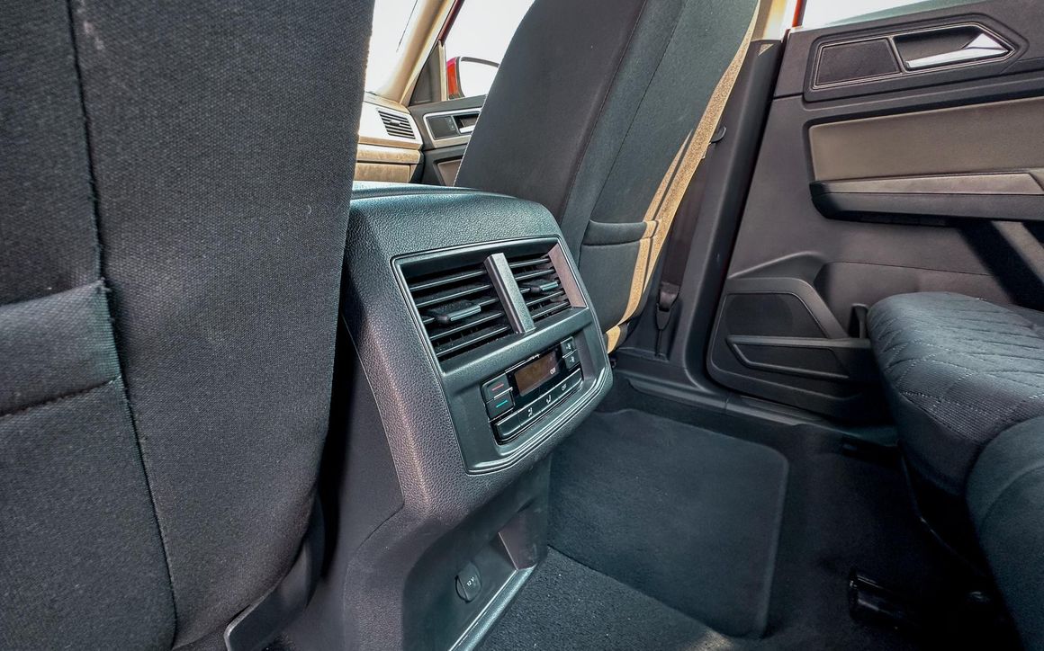 Volkswagen Teramont - image 12