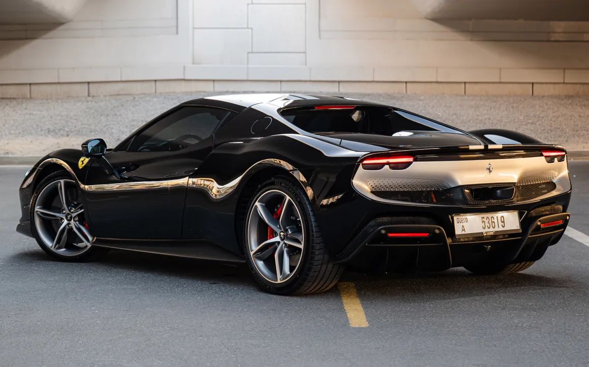 Ferrari 296 GTB 2024 - image 5