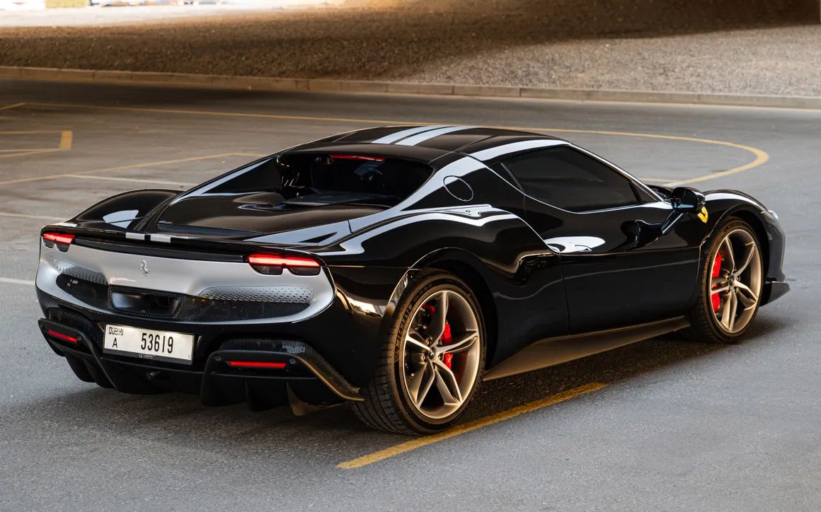 Ferrari 296 GTB 2024 - image 7