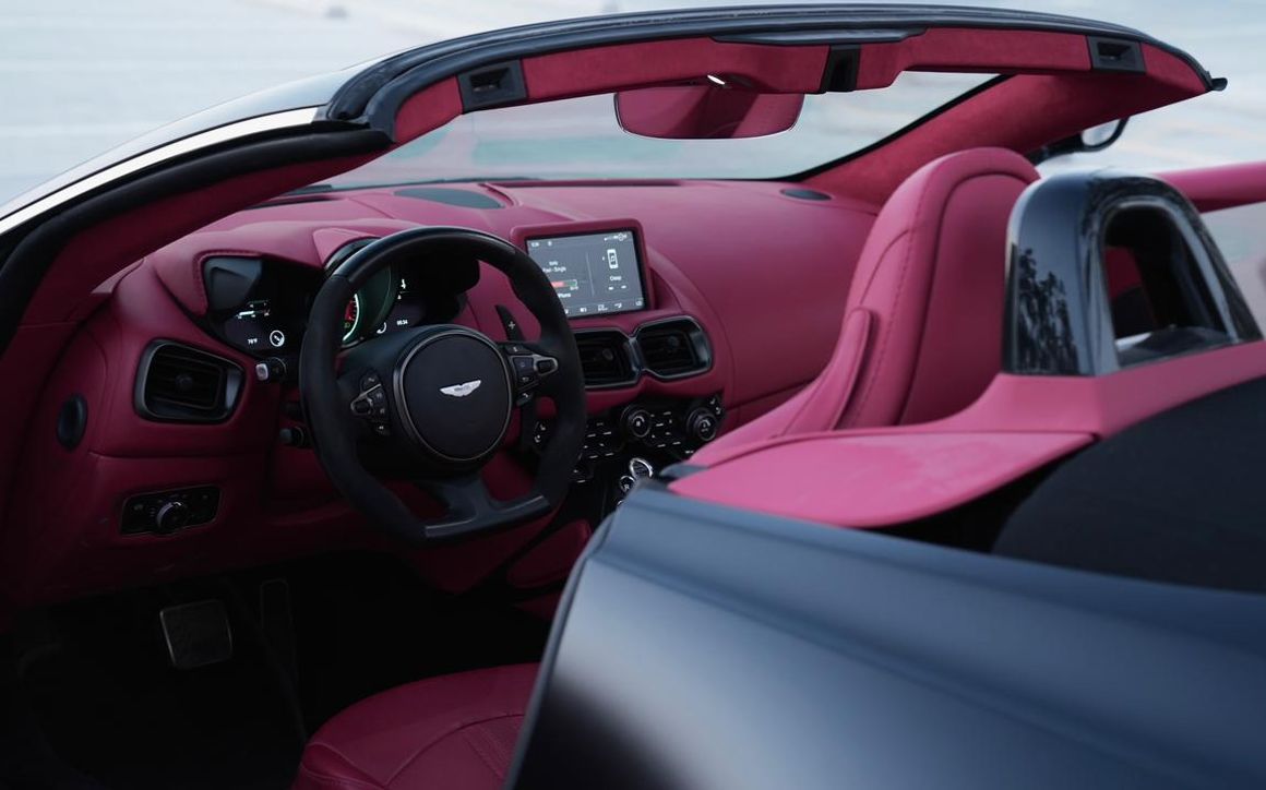 Aston Martin - image 5