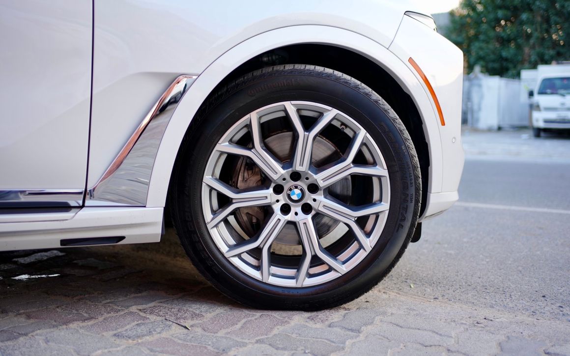 BMW X7 2024 - image 11