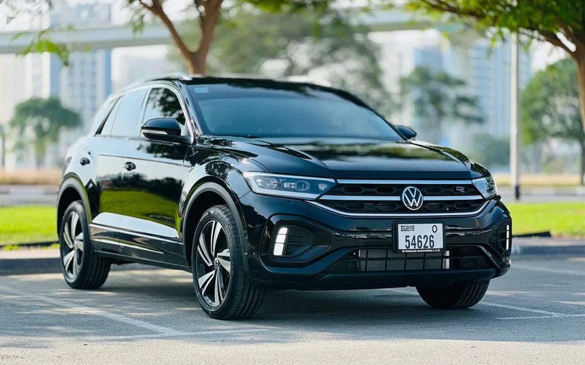 VOLKSWAGEN T-ROC R-LINE - image 3