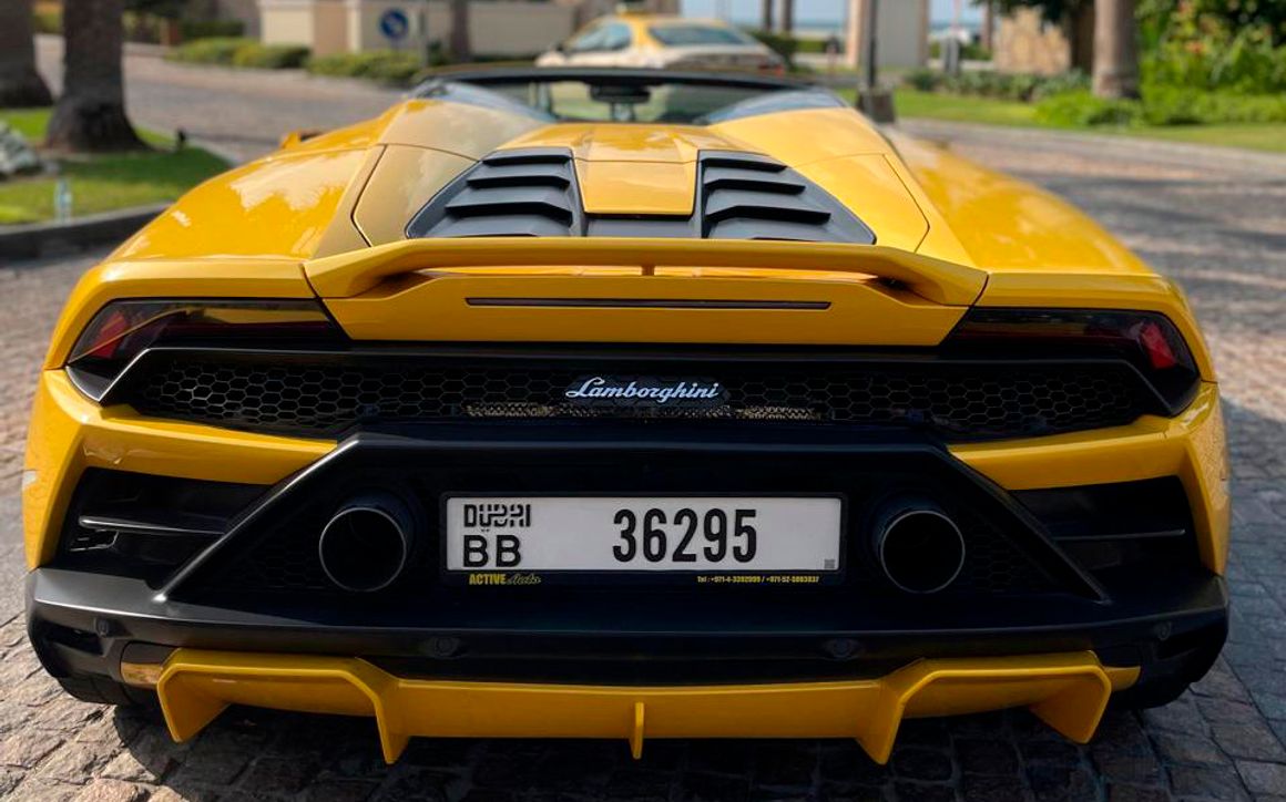 Lamborghini Huracan Evo Spider - image 4