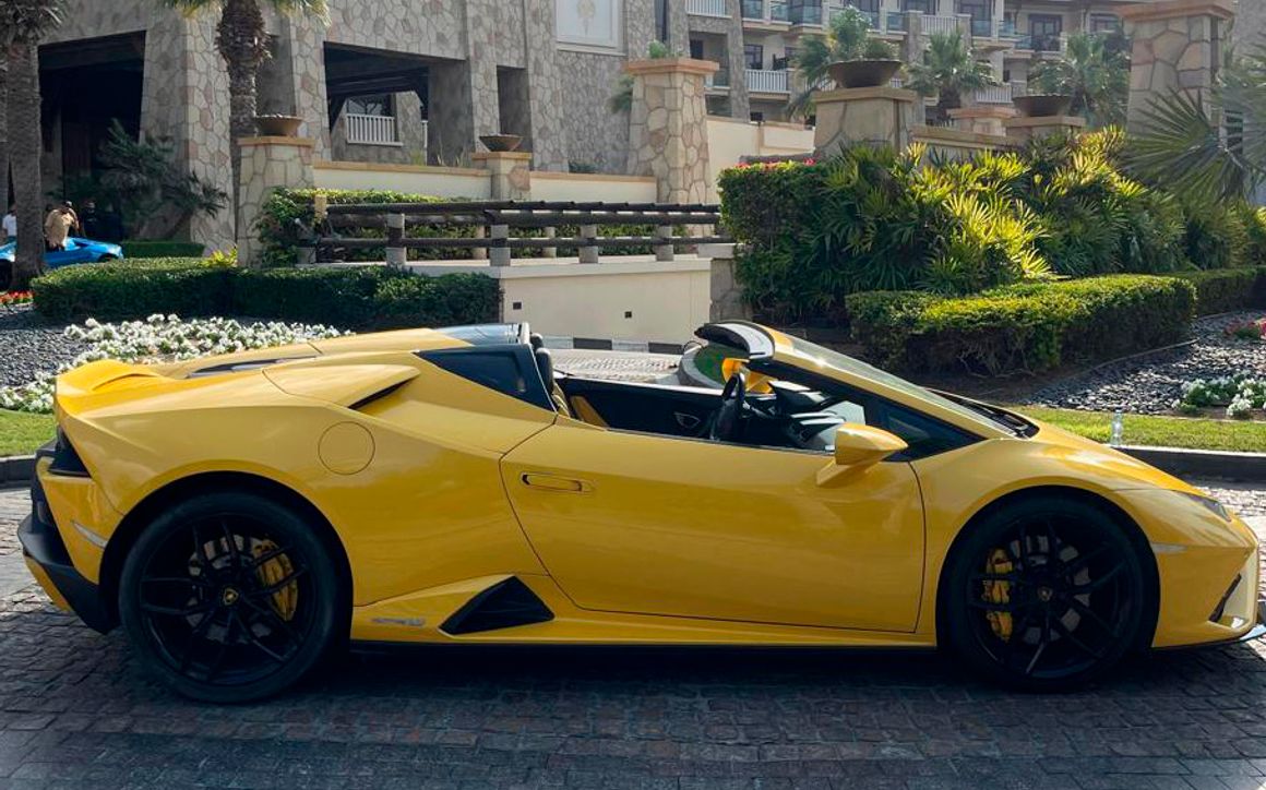 Lamborghini Huracan Evo Spider - image 3