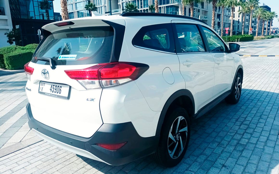 TOYOTA RUSH - image 5