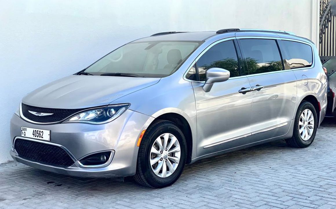 CHRYSLER PACIFICA 2019 - image 2