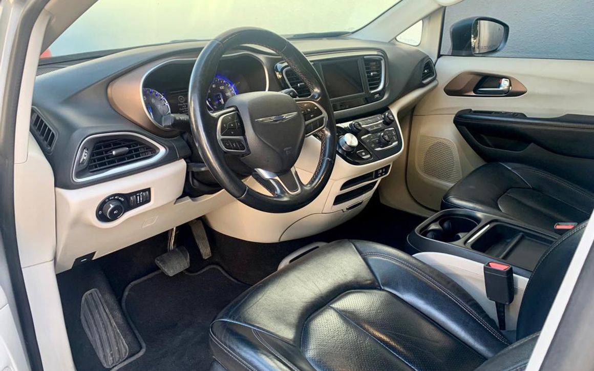 CHRYSLER PACIFICA 2019 - image 4