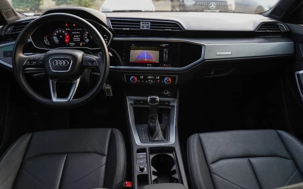 Audi Q3 - image 10