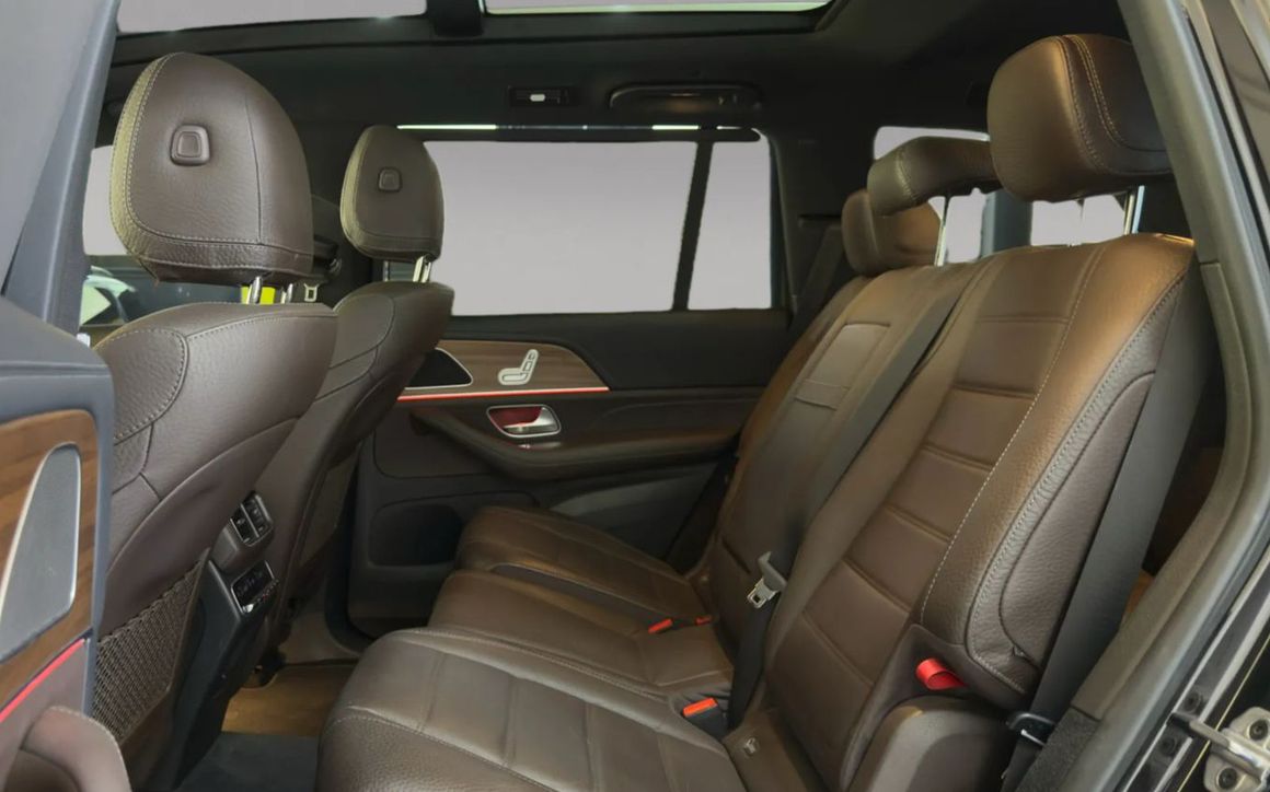 Mercedes-Benz GLS450 - image 9