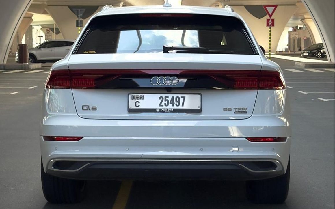 Audi Q8 - image 4