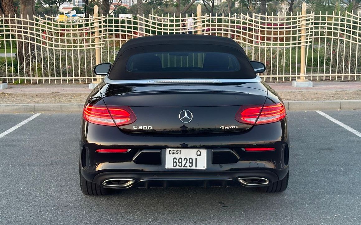 Mercedes C300 Cabrio - image 10