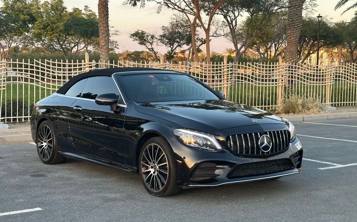 Mercedes C300 Cabrio - image 8