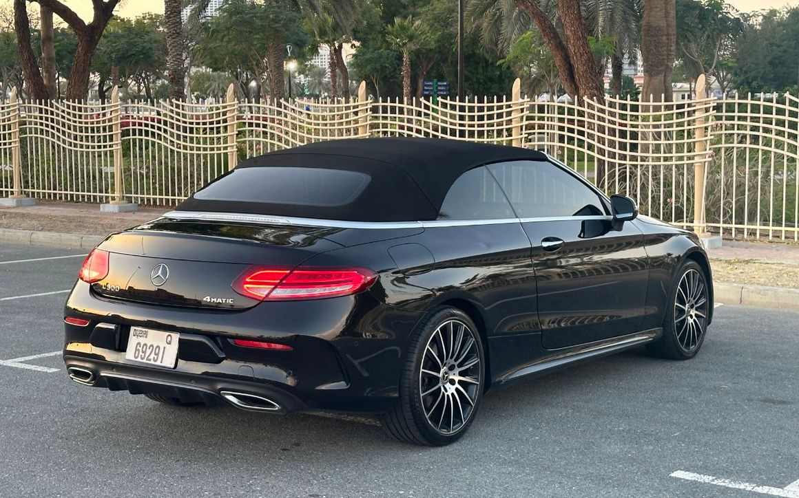 Mercedes C300 Cabrio - image 11