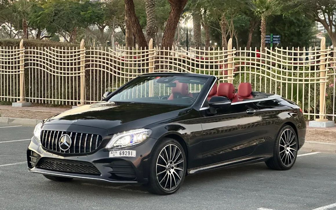 Mercedes C300 Cabrio - image 1