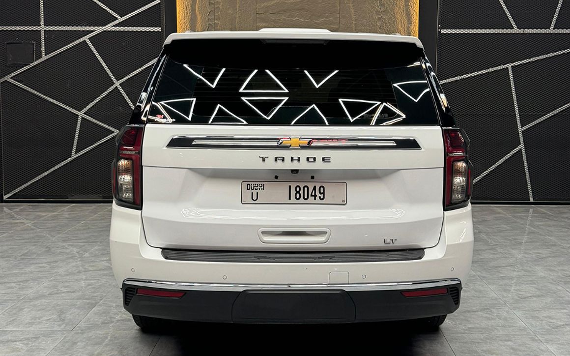 CHEVROLET TAHOE - image 6