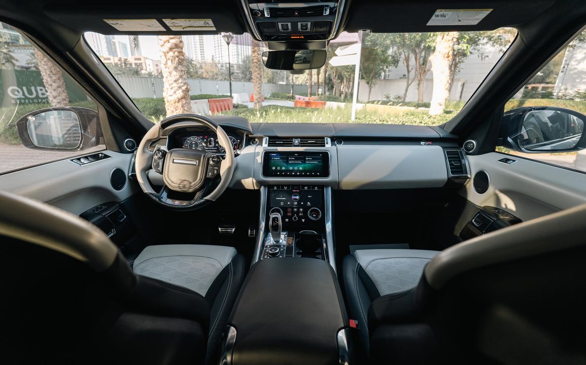 Range Rover SVR - image 7